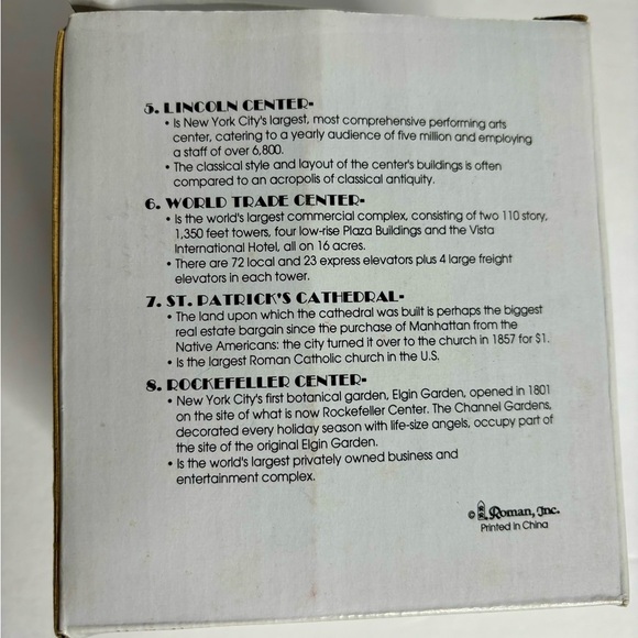 CHRISTMAS ORNAMENT (VINTAGE BLOWN GLASS DIORAMA OF NEW YORK CITY) & STAND - Picture 5 of 6